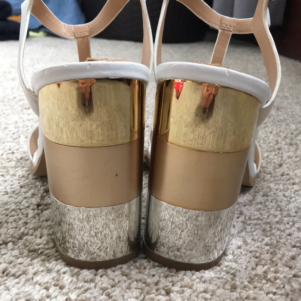 Aldo T-strap Block Heel - Picture 4 of 7